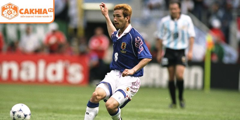 Hidetoshi Nakata - Huyền Thoại Đặc Biệt Của Bóng Đá Nhật Bản 4 Nakata đại diện cho thời trang mới